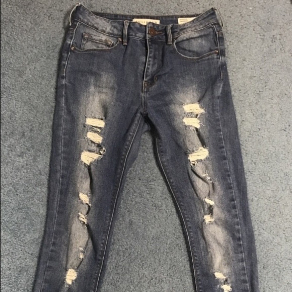 Ripped jeans